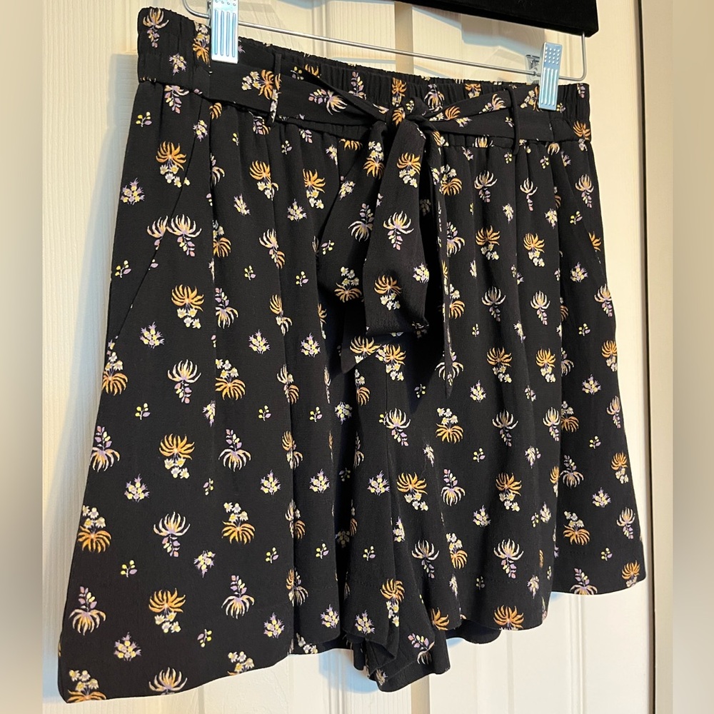NWOT Wilfred Georgette Short